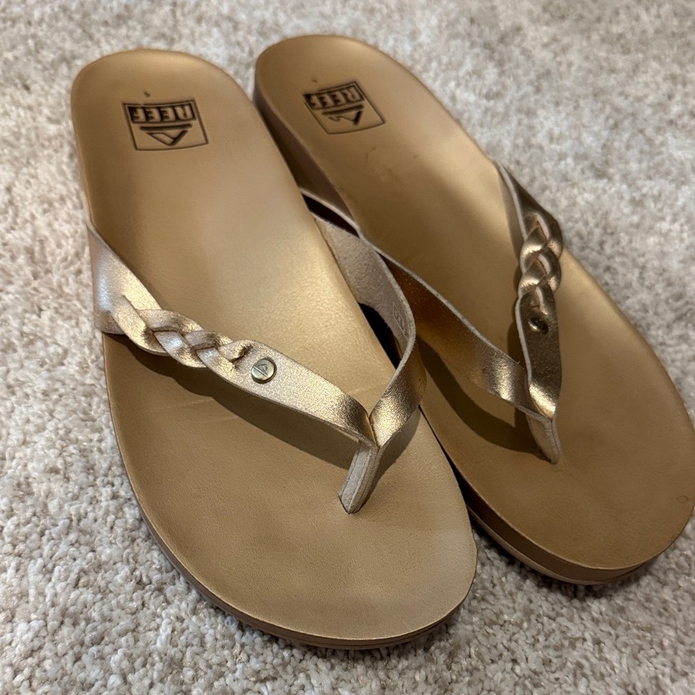 Reef Women's Metallic Gold Sandals